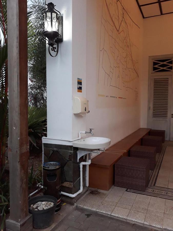 Mexolie Hotel Kebumen Exterior foto