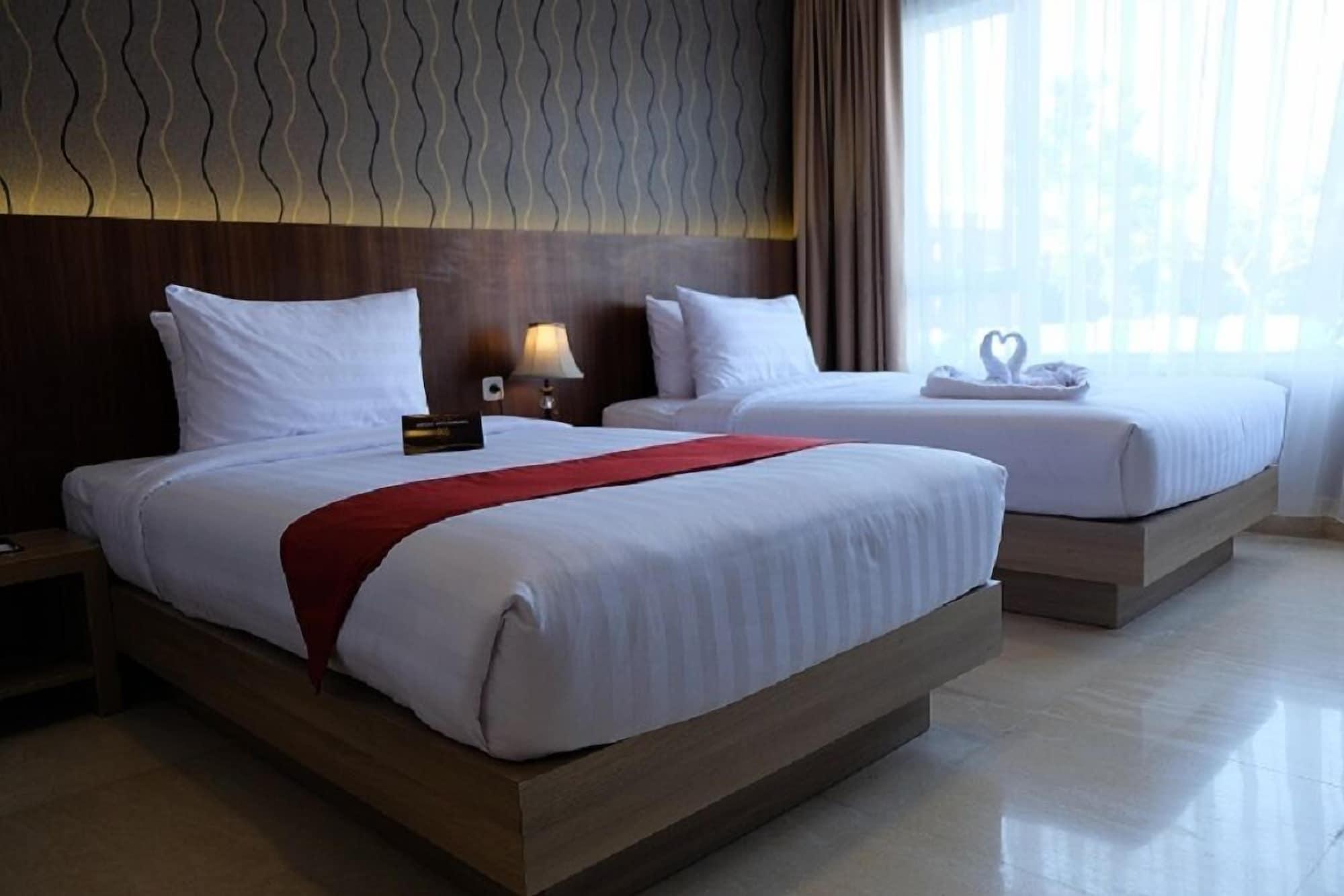 Mexolie Hotel Kebumen Exterior foto